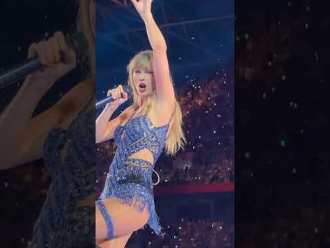 Taylor Swift - Bejeweled live in Cardiff 18.06