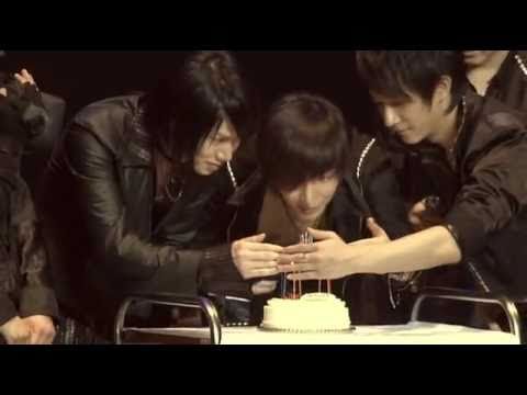 leeteuk and heechul surprise birthday party in japan
