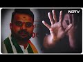 Prajwal Revanna Sex Scandal में HD Revanna गिरफ्तार, बाप-बेटे के खिलाफ ताजा FIR हिला देंगी | Hassan  - 00:00 min - News - Video
