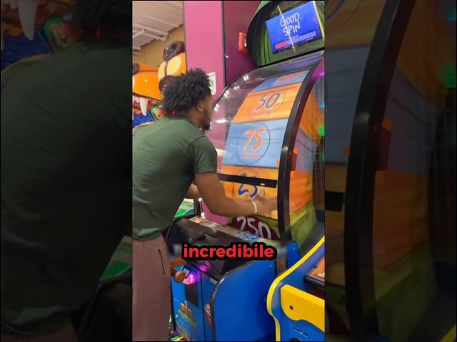 HA BARATO ALLA SALA GIOCHI😨(@marloncookjr11)