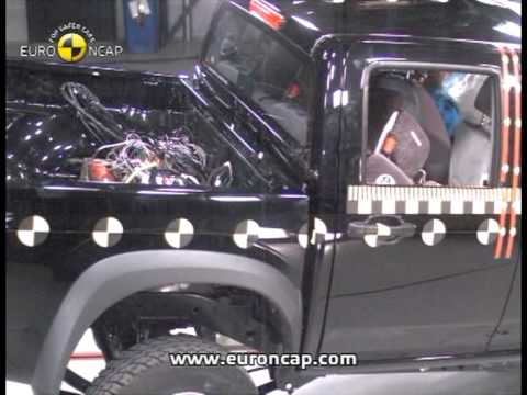 ISUZU RODEO SINGLE CAB ვიდეო crash test 2002 წლიდან
