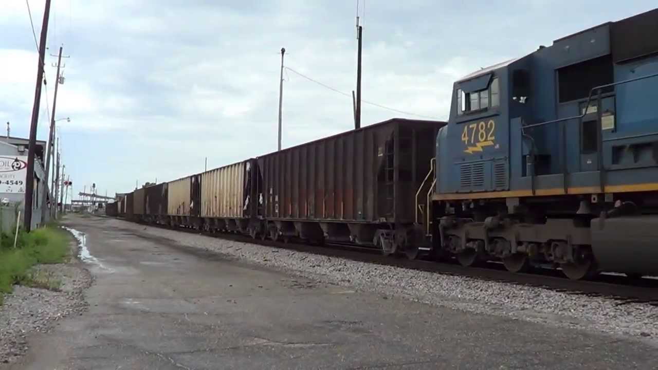 CSX Train Crossing Over at Mobile, AL - YouTube