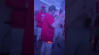 🍾 Rob Thomson Locker Room Speech and Celebration as Phillies clinch NL East for 2nd straight year