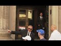 LIVE: Outside Jimmy Kimmel’s studio ahead of shows return after suspension - 04:39:00 min - News - Video