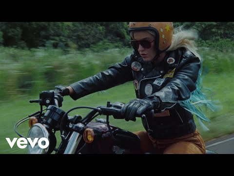 Katy Perry - Harleys in Hawaii