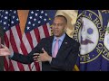 LIVE: Hakeem Jeffries holds a press conference - 21:43 min - News - Video