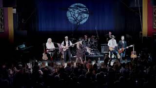 Fleetwood Mask: The Chain by Fleetwood Mac - Live at The Mystic Theatre