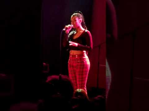 Jorja Smith - Imperfect Circle LIVE @ Music Hall of Williamsburg (10/2/2017) 1080P