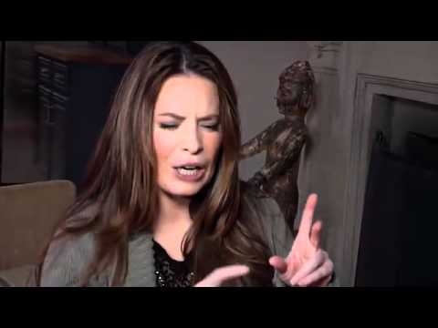 Holly Marie Combs Interview About PLL - YouTube