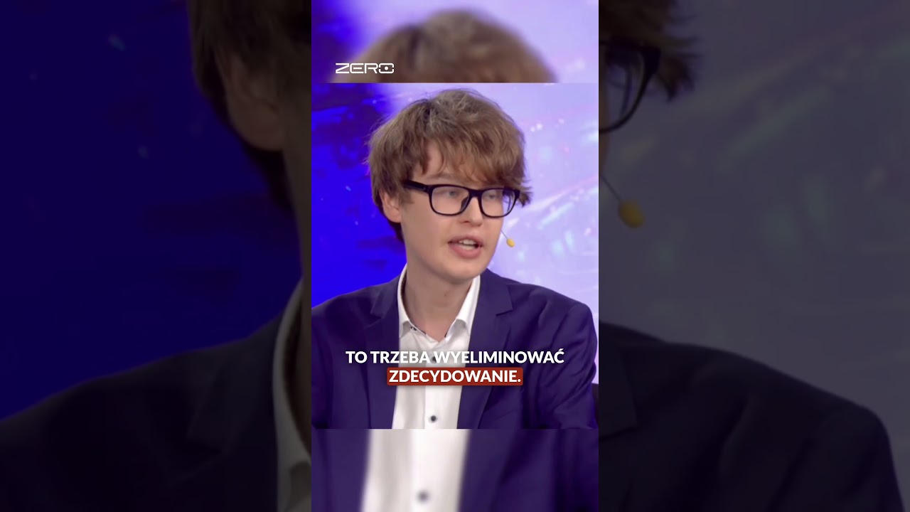 OSKAR SZAFRANOWICZ WRĘCZA ZŁOTĄ KARTĘ DO SALONIKU VIP DLA MŁODYCH DEMOKRATÓW