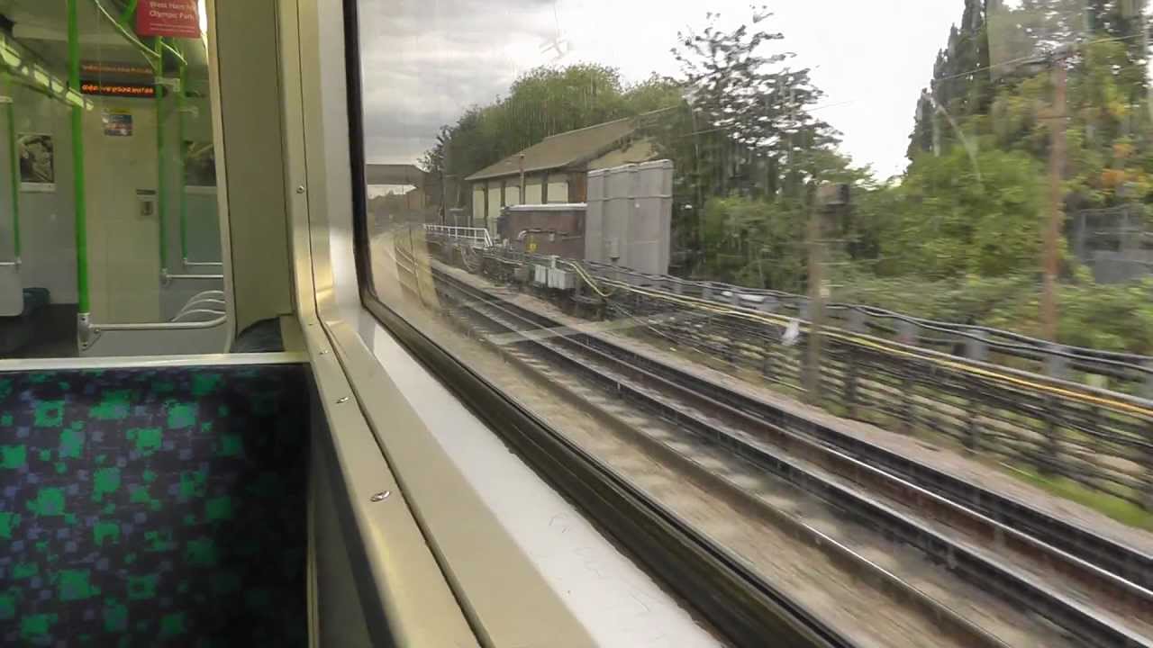 Full Journey On The District Line From Upminster to Wimbledon - YouTube