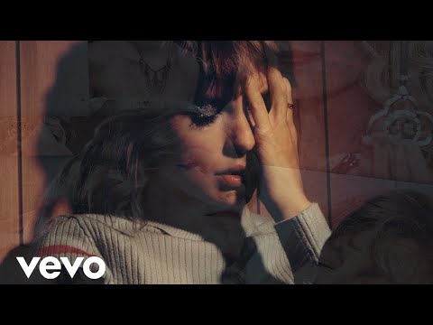 You’re On Your Own,Kid - Taylor Swift (Music Video)