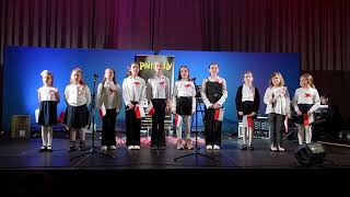 Teatrzyk SOWA z Michrowa podczas VI Biegu Niepodległości, 14.11.2025