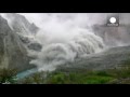 Earthquake aftermath: Fatal landslide caught on camera in Pakistan