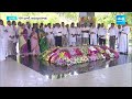 CM YS Jagan and YS Vijayamma Visuals at YSR Ghat | CM Jagan Bus Yatra @SakshiTV  - 05:46 min - News - Video