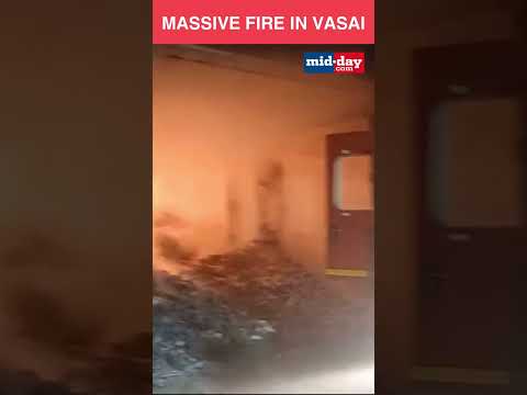 Massive fire breaks out at a factory in Lakshmi Industries Sativali Vasai 437 views  play Short