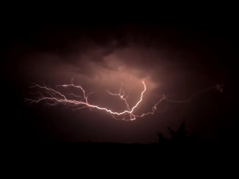 Mia Le Tonnerre et Les éclairs ⚡️ #tonnerre #eclairs #orages #pourtoi