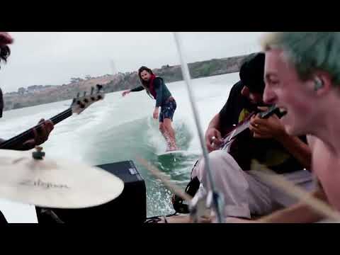 TouchMix Sessions - Band on a Boat with Tosh the Drummer and Austin Keen Wakesurfing