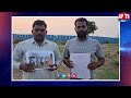 వ్యవసాయ భూమినీ అమ్మనందుకు కిరాయి గుండాలతో తమ పై దాడి  - 04:03 min - News - Video