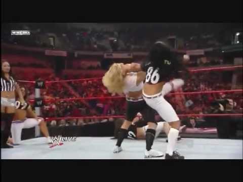 Melina Primal Scream To Beth Phoenix - YouTube