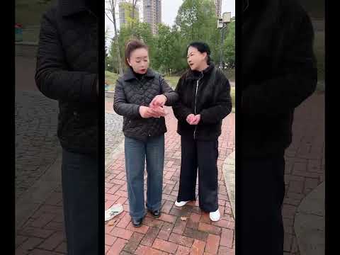 Kind woman help #motivation #positivevibes #lnspiration