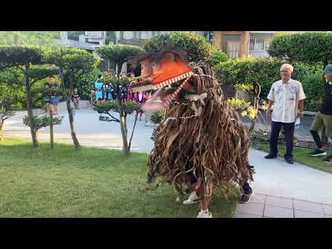 一日限りで燃やす獅子 22年ぶりに使った伝統素材はバナナの木の芯 03
