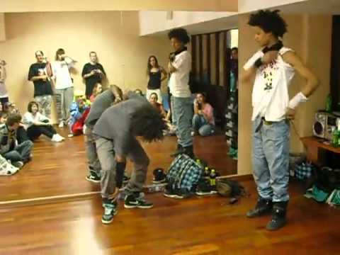 Les Twins Dancing To Edit Ants