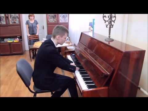 Срцезатоплувачко видео: Алексеј Романов – младиот пијанист без раце