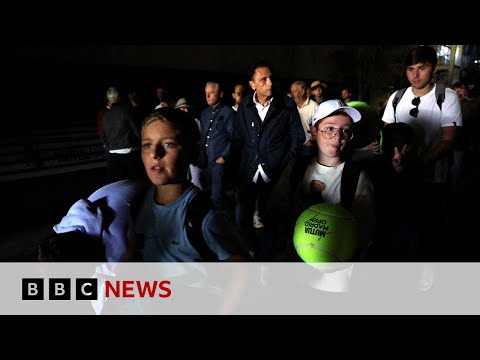 Spain and Portugal hit by widespread power cuts | BBC News