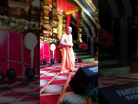 सत्य और भक्ति के मार्ग पर | HH Candramauli Swami Maharaj 🙏 | #shorts