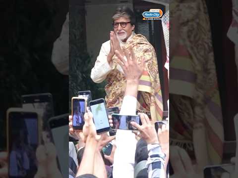 Happy Birthday Amitabh Bachchan Amit ji Greets Fans Outside Jalsa  Trending 18K views  play Short