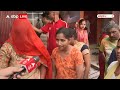 Delhi Water Crisis: Mayor Shelly Oberoi के इलाके में भी पानी की किल्लत, बोरवेल के बाहर लगी लंबी लाइन  - 04:30 min - News - Video