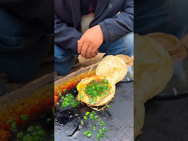 Chinese burger Let grandpa eat the delicious food first