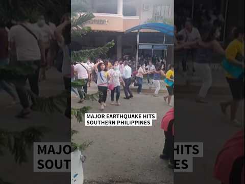 Major earthquake hits southern Philippines