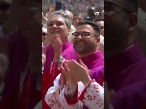 Pope wishes a Happy Easter | DW News