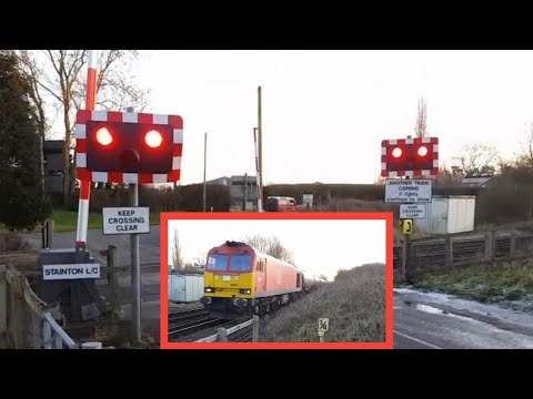 Two Delayed Freights at Stainton Level Crossing [Lincs, 21/01/23]