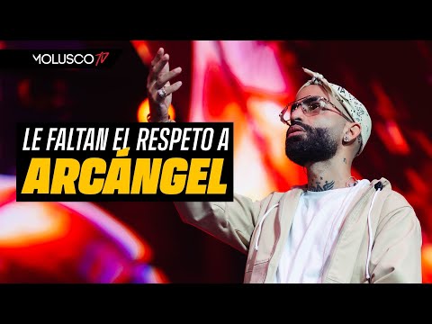 Arcangel humillado en concierto. Tira al medio a productores