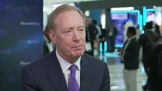 Microsoft invertirá en centros de datos y chips en los Emiratos Árabes Unidos