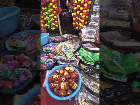 Swadeshi Apnayen! Chhote Dukandaron Se Kharidi Kare | Diwali Ki Khushiyan Sabke Sath Baaten #bhakti