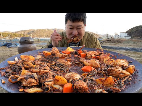 [시래기닭볶음탕] 고추장 말고 된장? 잘 말린 시래기로 밥도둑 닭볶음탕! (Braised Chicken with Radish greens) 요리&먹방 - Mukbang