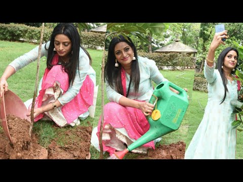 Anchor Udaya Bhanu accepts Green India Challenge Anchor Udaya Bhanu accepts Green India Challenge