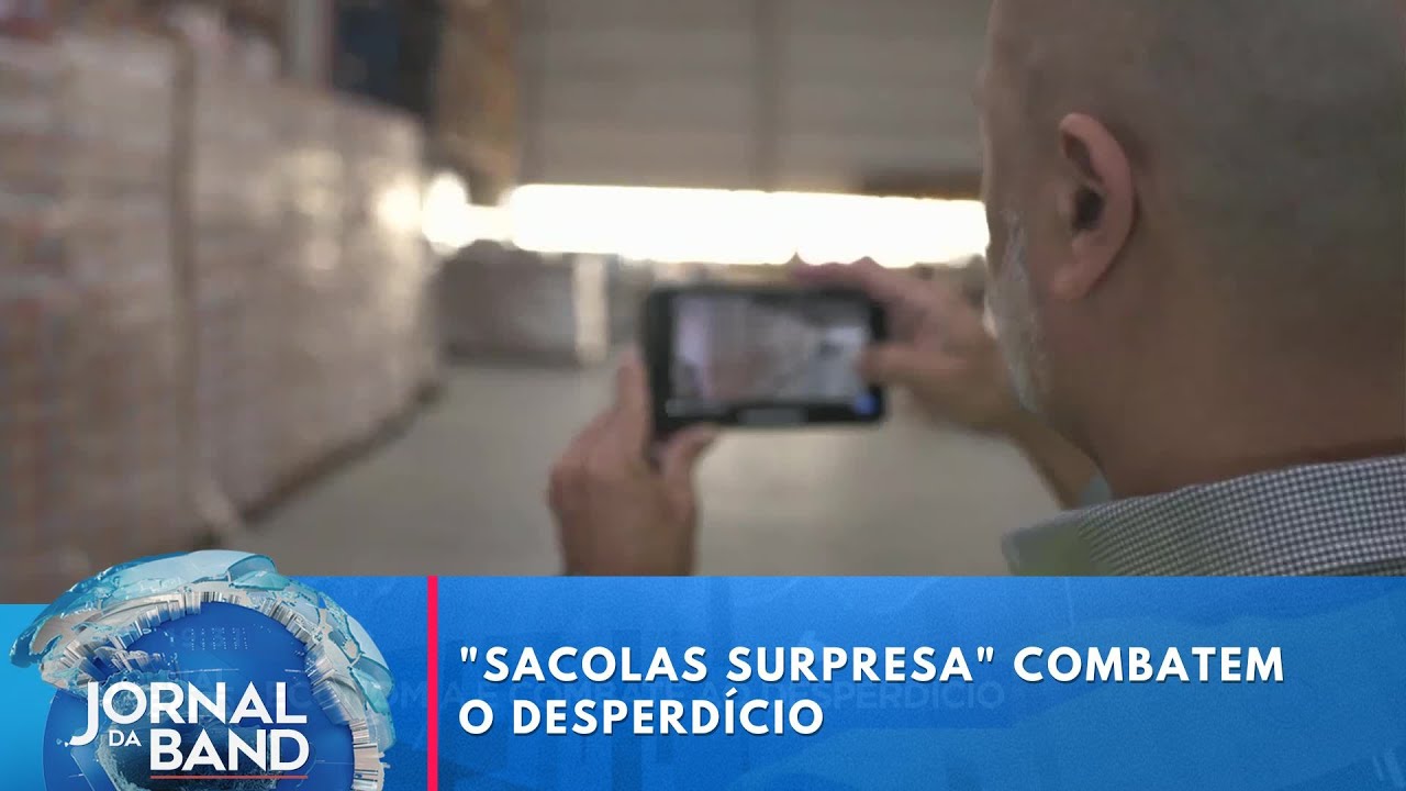 Comércios vendem sacolas surpresa com superdescontos para combater o desperdício