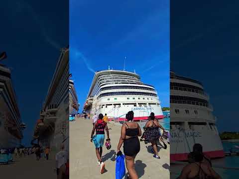 #Giant #Cruise #Ship