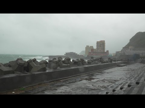 Waves crash into shore in Taiwan's Yilan as Super Typhoon Kong-rey expected to make landfall | AFP