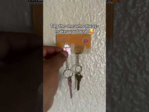 When your keychain is funnier than your life 😆#childhoodmemories #bestfriends #spongebobfan