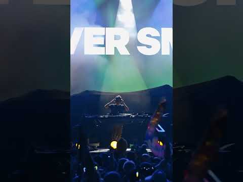 Oliver Smith bringing extra heat to @aboveandbeyond's album tour 🔥 #shorts