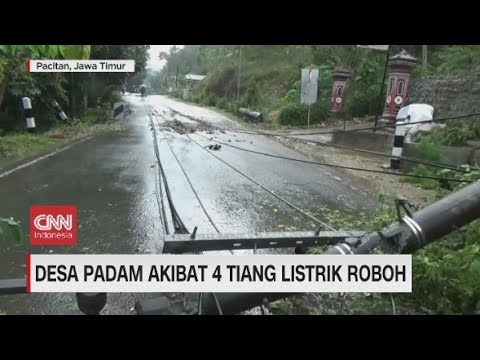Hujan Deras Sebabkan 4 Tiang Listrik Roboh, Satu Desa Padam