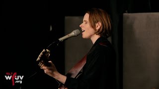 Cassandra Jenkins - &quot;Aurora, IL&quot; (Live at WFUV)