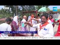 Huge Devotees Rush At Tirumala | TTD | Andhra Pradesh @SakshiTV  - 03:30 min - News - Video