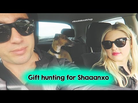 Gift hunting for Shaaanxo | MooshMooshVlogs